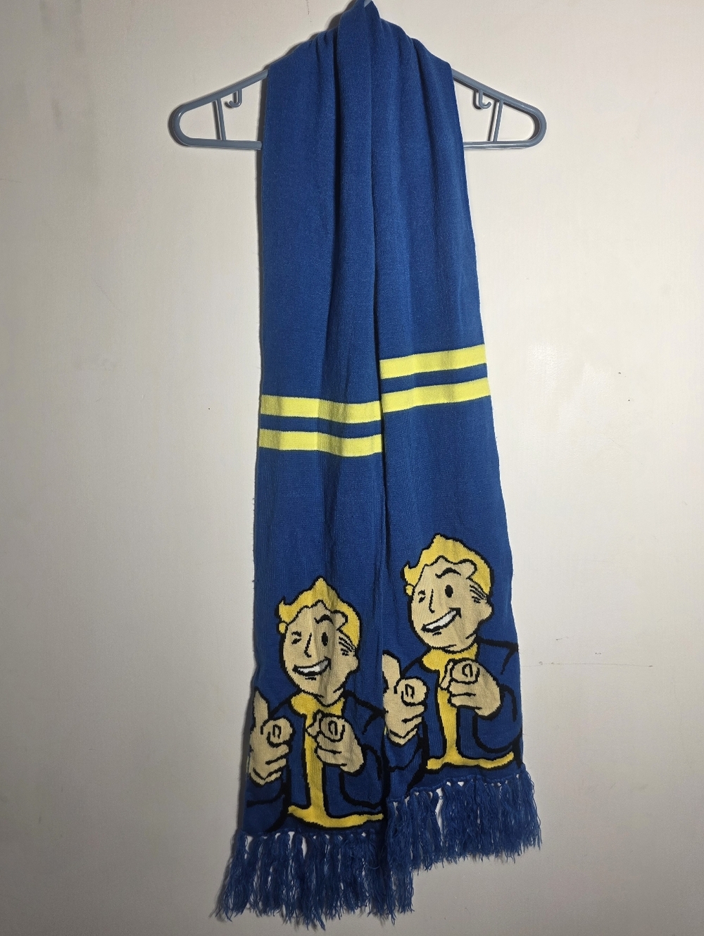 Fallout Vault 111 - Bethesda Studio - Vault Boy Knit Scarf - Rare Gaming Merch